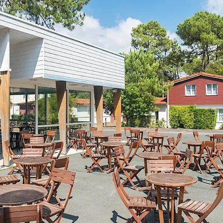Azureva Club 2* ロンジュヴィル・シュル・メール