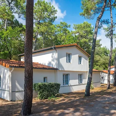 Prázdninový areál Azureva Longeville-sur-Mer